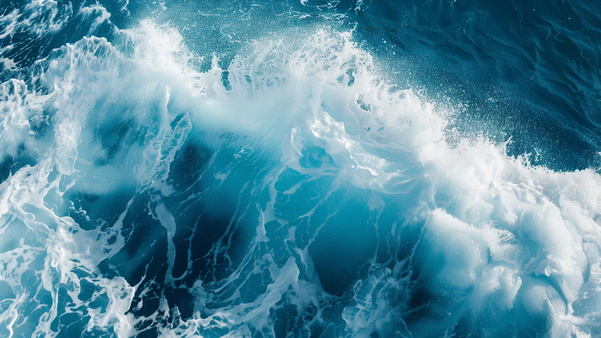 Close-up of crashing ocean waves at The Cribbar in Cornwall, inspiration behind our surf soy candle — a natural, clean-burning scent for coastal living.